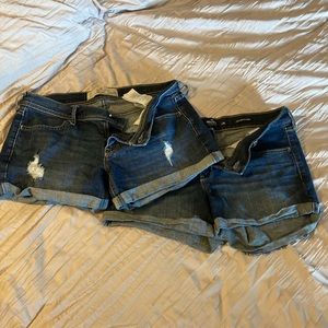 2 pair Hollister Low-Rise Midi Short Denim Size: 7